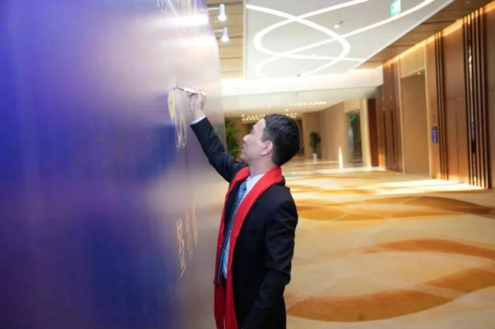 中国·必发集团(股份)有限公司-官方网站